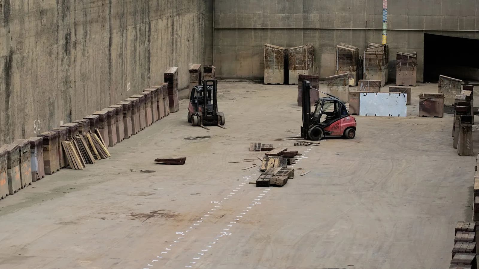 Manutention en milieu industriel : quels équipements