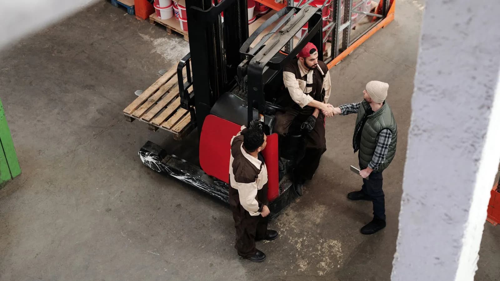Location ou achat d'un chariot élévateur : comment décider ?